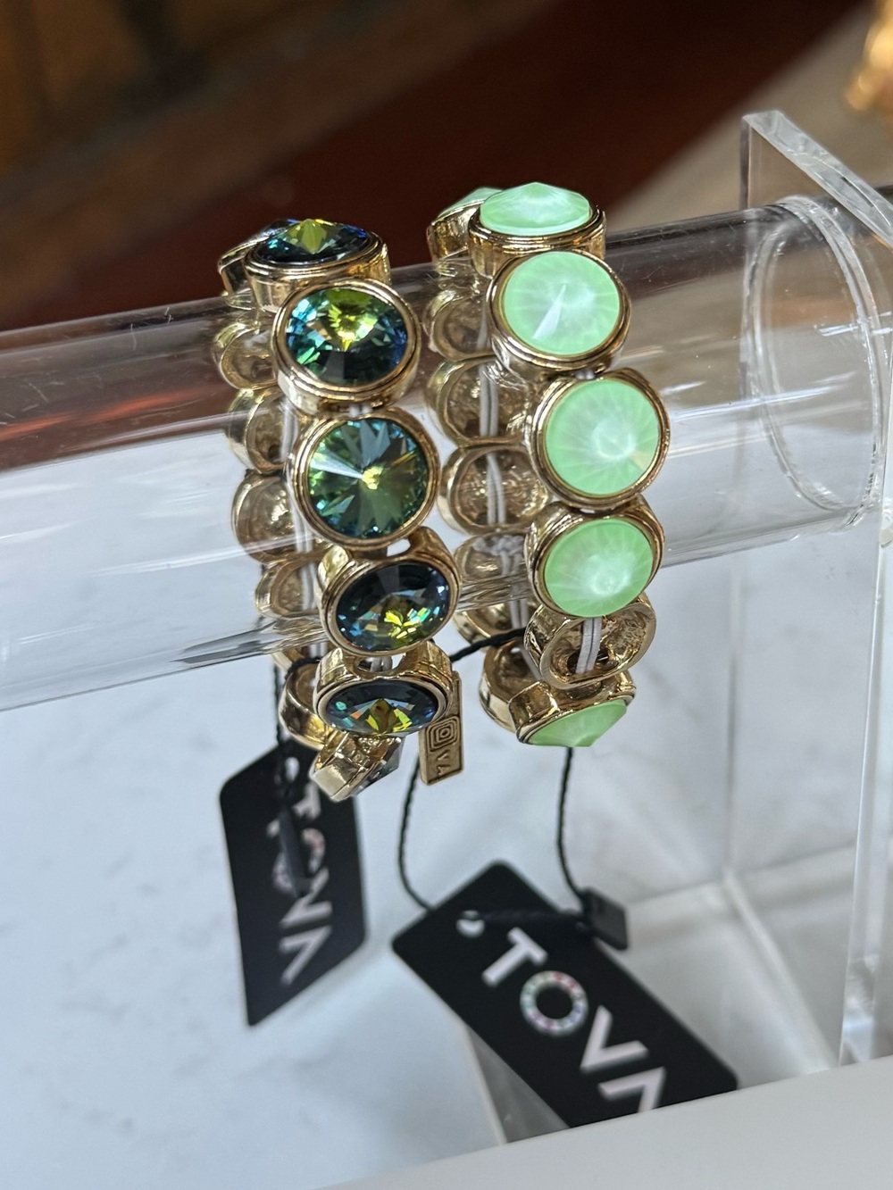 TOVA CROATIA STretchy Gold Bracelet Set with Green mixed stones. 💕